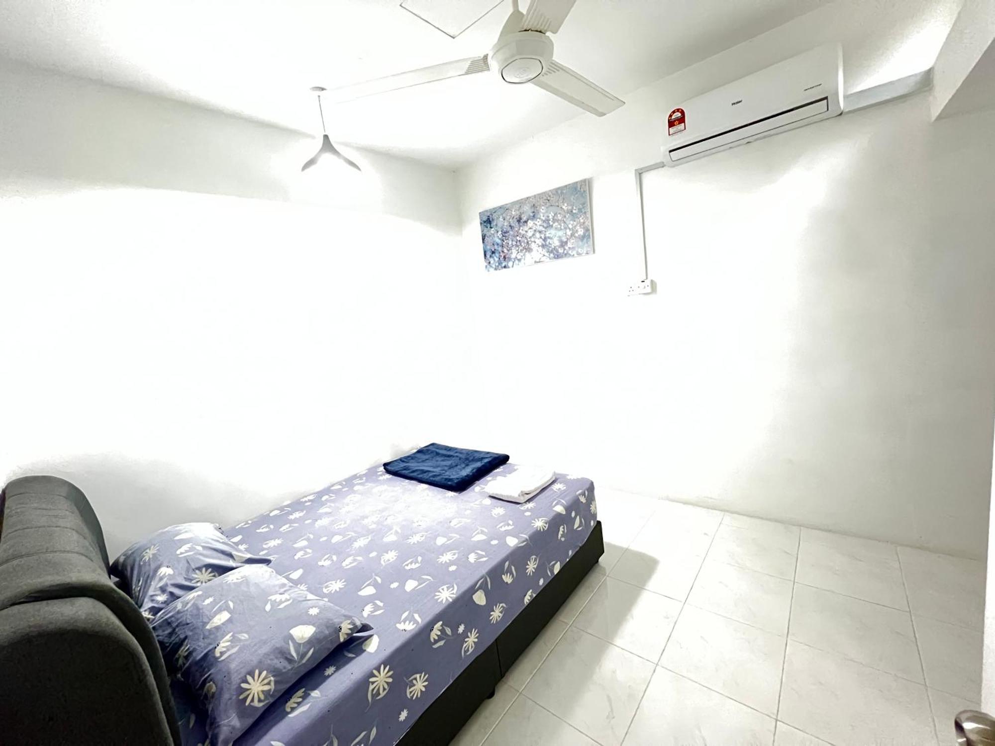 Chempaka Homestay Seri Iskandar Exterior photo